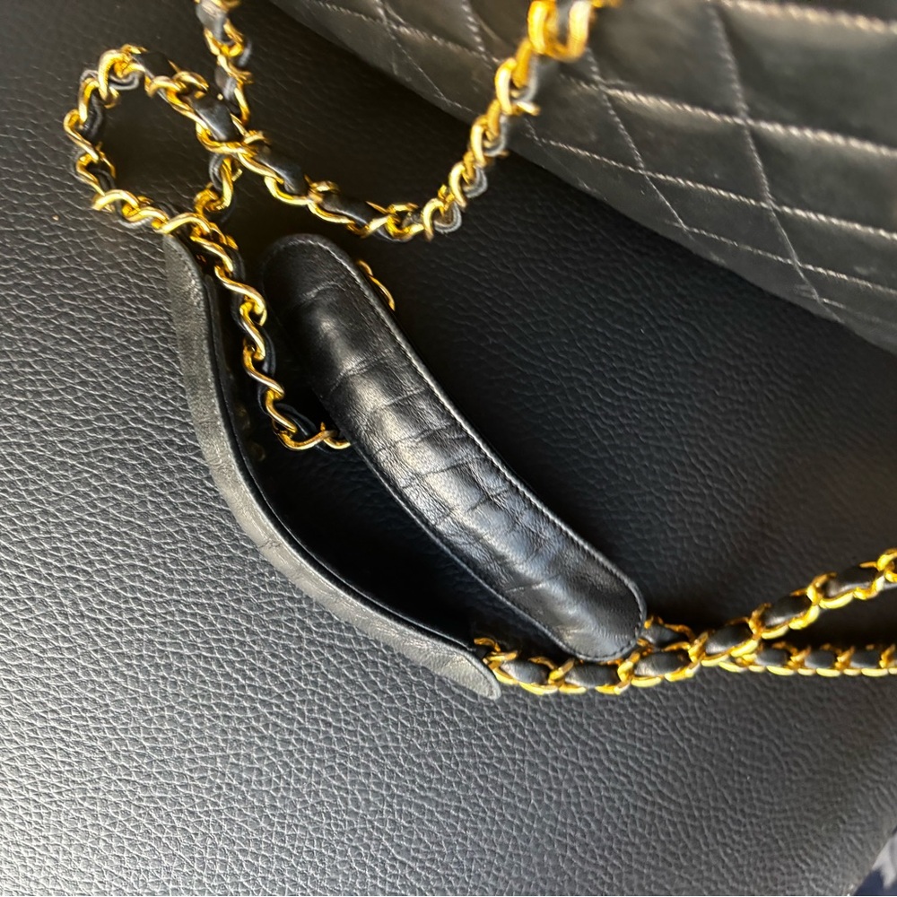 EUC! Chanel 24k Gold Diamond Lambskin Leather Chain Bag Huge Bag - Picture 16 of 16